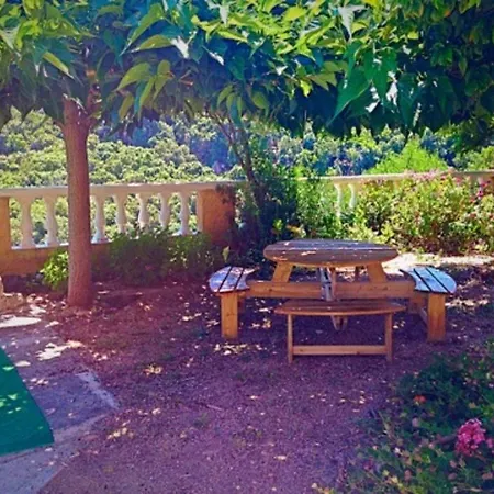 Guest house Calme *